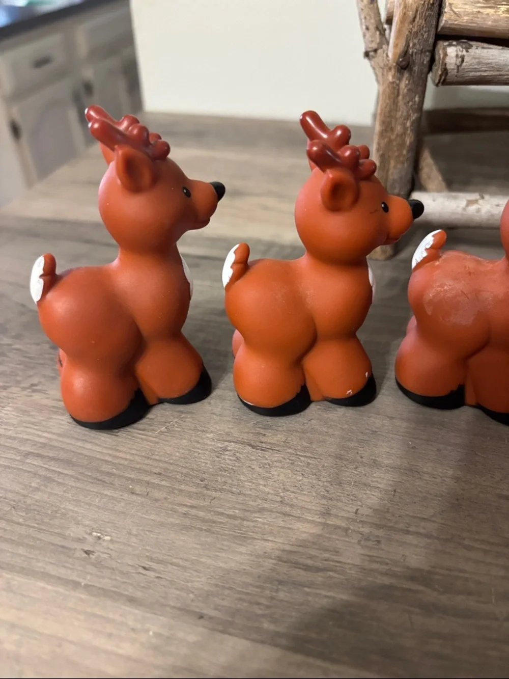 VINTAGE FISHER PRICE TWAS THE NIGHT BEFORE CHRISTMAS SET OF 8 REINDEER ONLY 2004